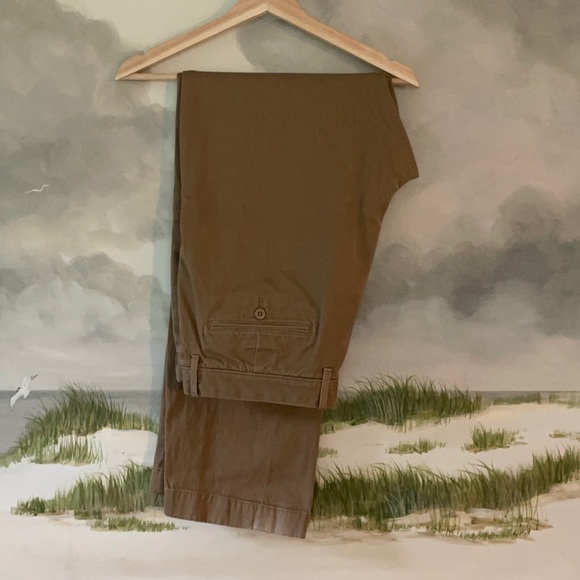 J. Crew Stretch Relaxed Khakis 33x34 - Picture 1 of 11